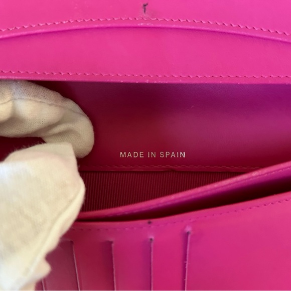 Chanel Bifold Fuchsia / Pink Quilted Caviar Leather Wallet - Picture 7 of 16